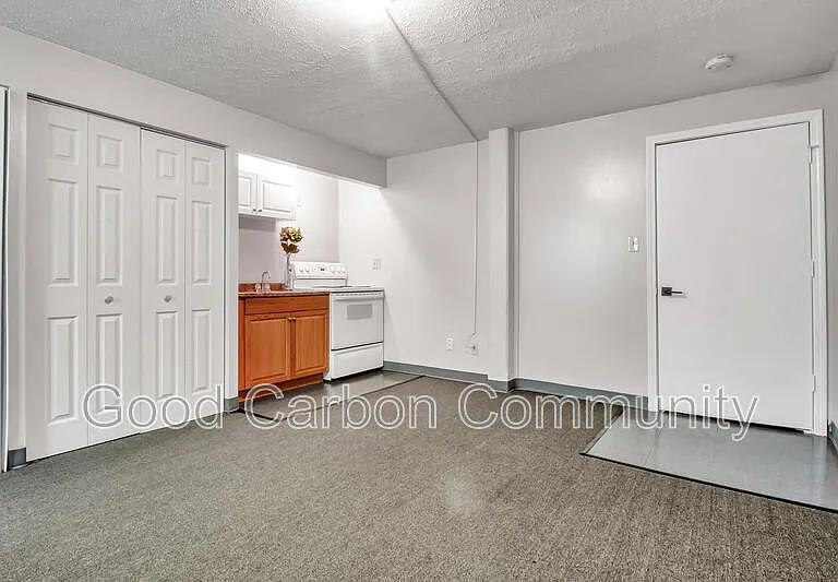 2641 Spring St #11 — Photo 4