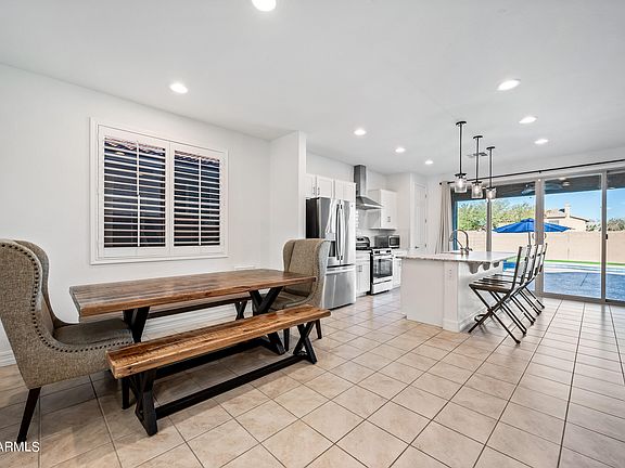 5th image of 1533 S Honeysuckle Lane