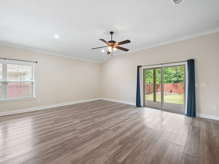 725 Upper Heron Way — Photo 15