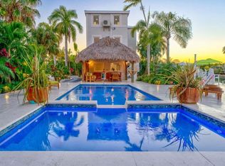 17183 Coral Dr, Sugarloaf Key, FL 33042