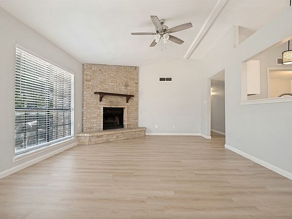 5th image of 2602 Knoll Trl