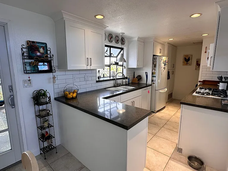 25235 La Cresta Dr — Photo 9