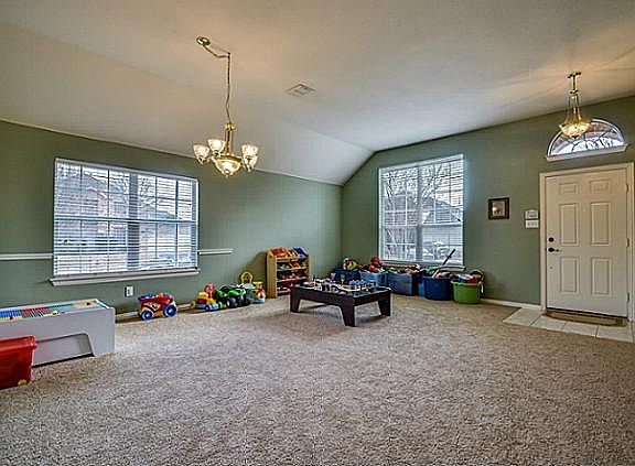 3rd image of 5325 Bellis Dr