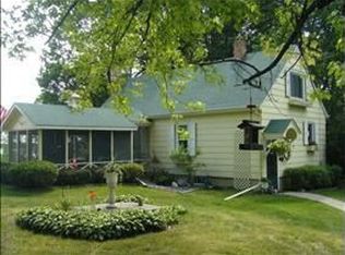 30575 Lincoln Rd, Lindstrom, MN 55045