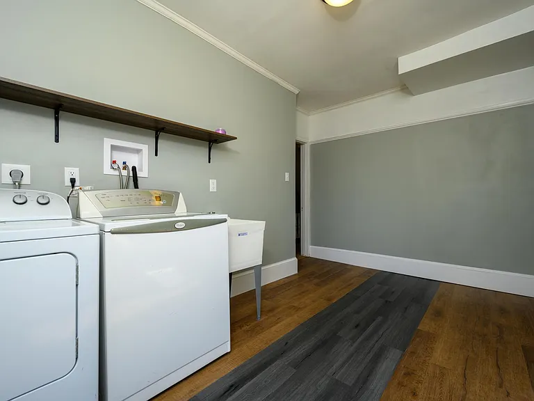 210 E Gay St — Photo 16