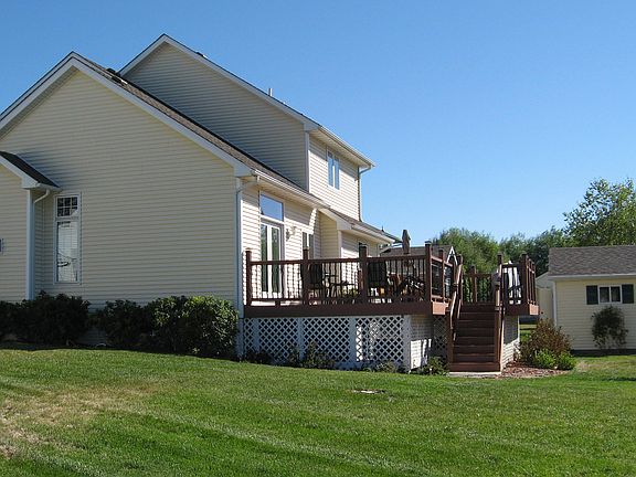 2nd image of 206 Cedarwood Ct SW
