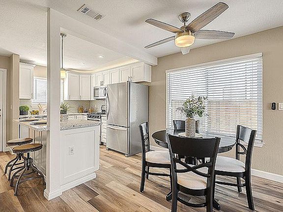 5th image of 21117 Gardena Dr