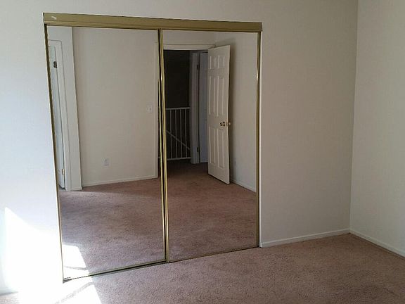 5th image of 15916 Sherman Way APT 3