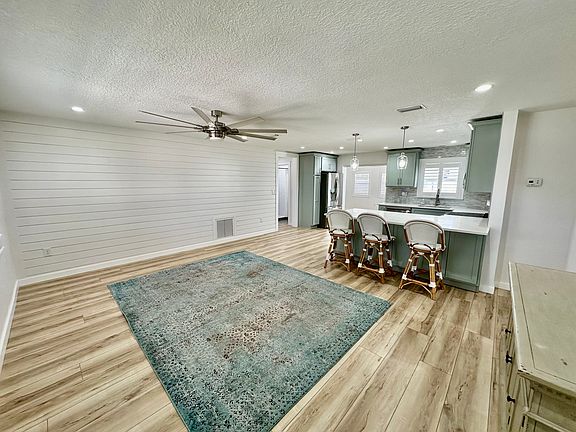 3rd image of 500 N Flagler Ave