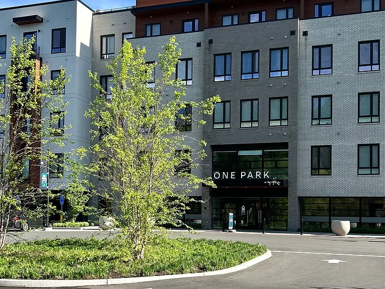 One Park Apartments — Photo 1