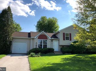 5 Cypress Point Rd, Felton, PA 17322