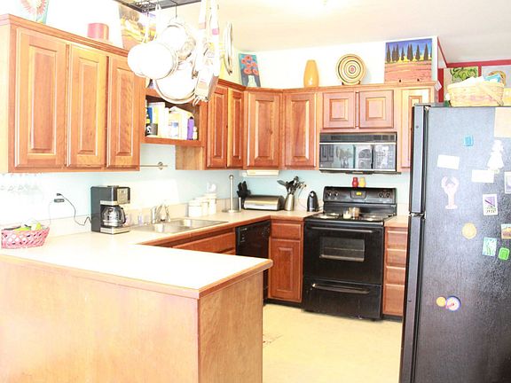 Large Kitchen with new Cherry cabinets