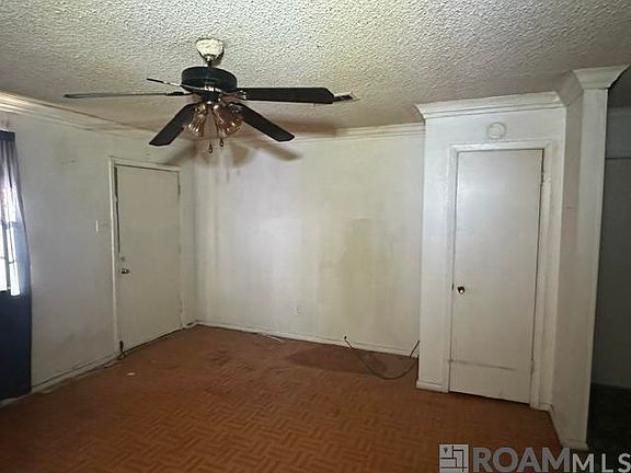 4th image of 9787 Avenue J