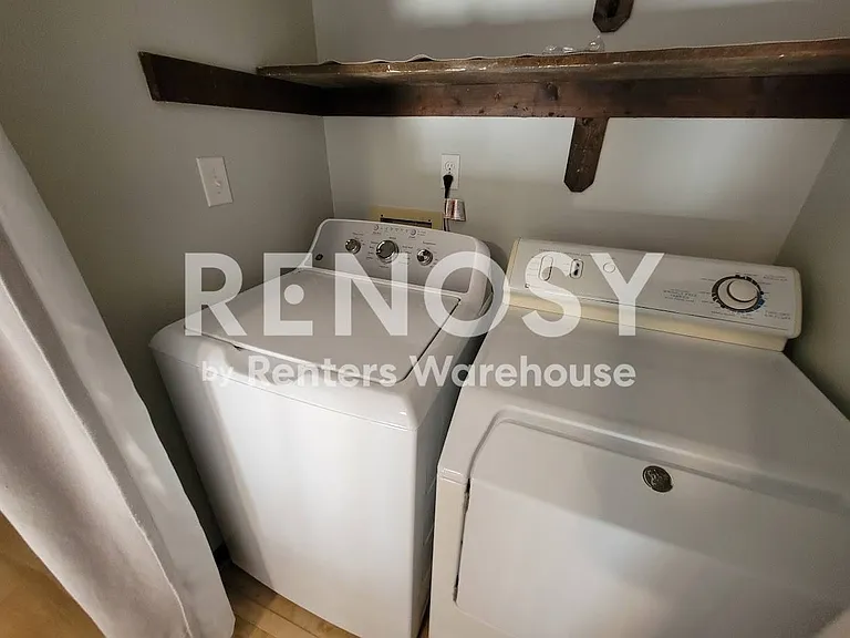 914 Wildwood Square Ct — Photo 21