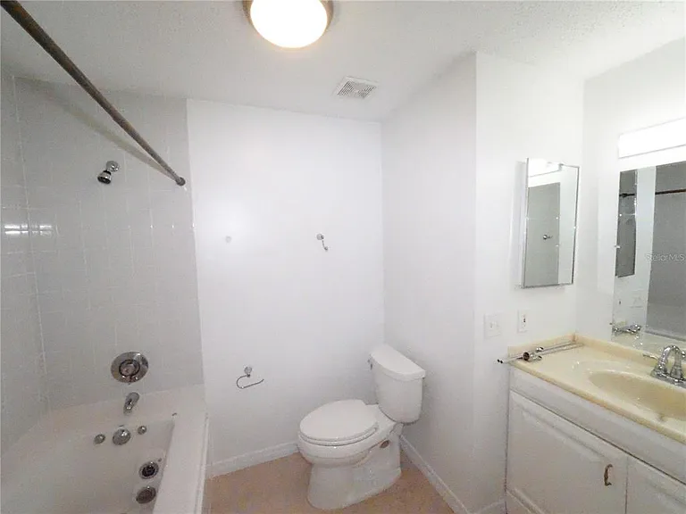4252 Central Sarasota Pkwy #413 — Photo 11