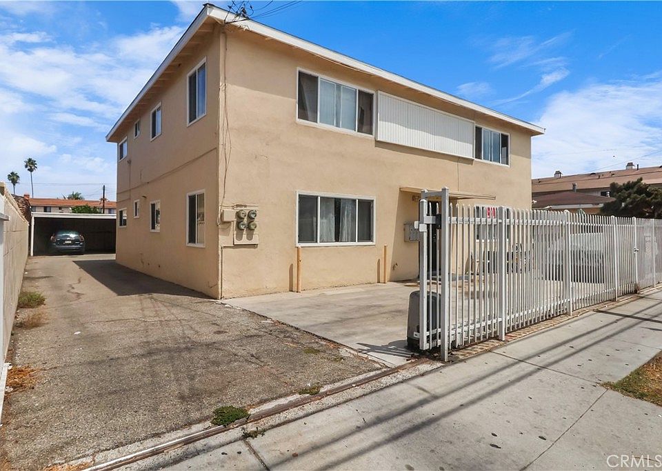 1st image of 3245 Marine Ave