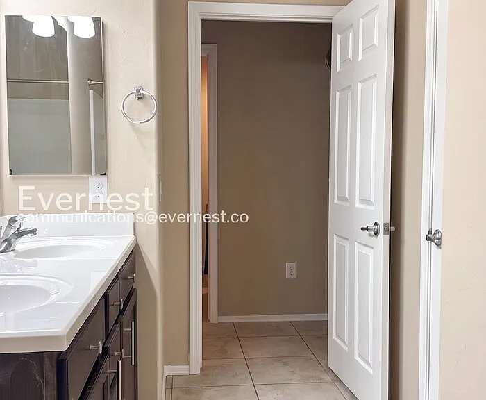 9014 W Rolling Springs Dr — Photo 35
