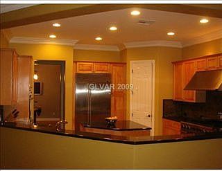 1st image of 2 Pine Hollow Dr