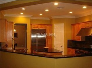 2 Pine Hollow Dr, Henderson, NV 89052