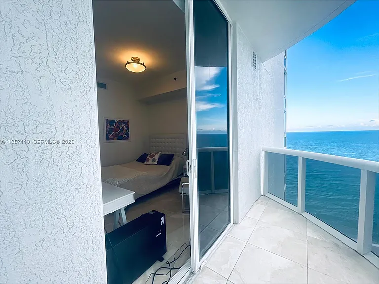 16001 Collins Ave #1402 — Photo 27
