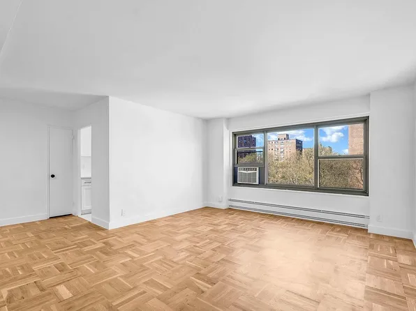 33-34 Crescent St #7C, Astoria, NY 11106