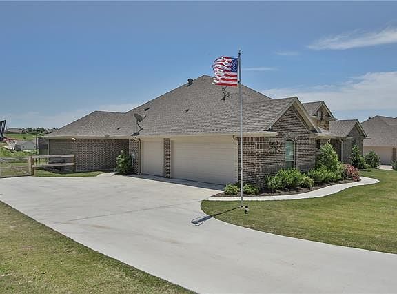4th image of 1059 Dominique Dr