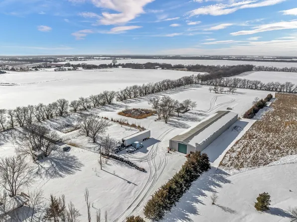 10431 N Meridian Ave, Valley Center, KS 67147