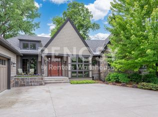 1912-1 Linner Woods Ct, Wayzata, MN 55391
