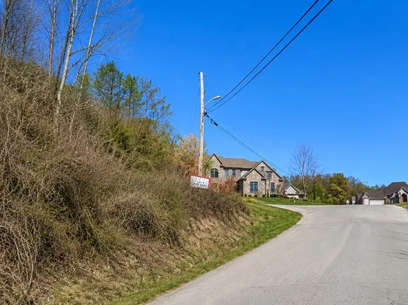 2 Cedar Hts #Phase 7, Pikeville, KY 41501