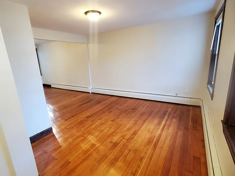 8 Woodland St #8 — Photo 9