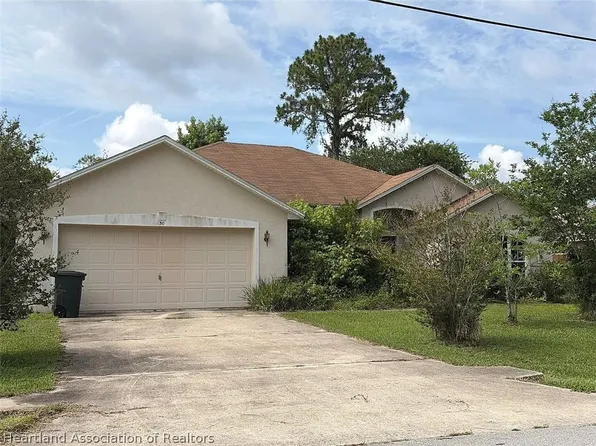 50 Potterville Ln, Palm Coast, FL 32164