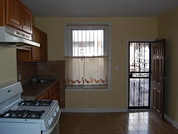 Kitchen 3