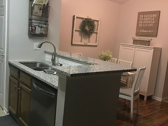 3rd image of 138 Andrews Blvd