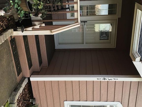 3rd image of 1341 Park Ave E