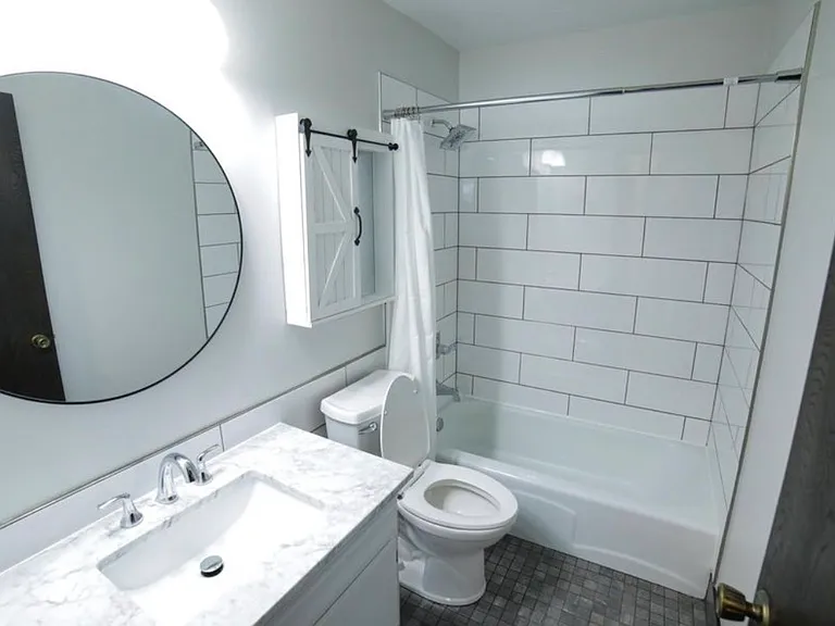 1800 Larpenteur Ave W #10 — Photo 1