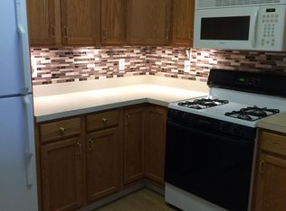 604 Honeybrook Cir FLOOR 1, Stewartsville, NJ 08886