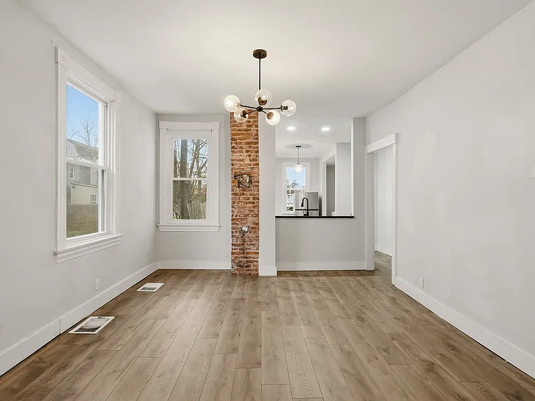 7040 Kedron St — Photo 8