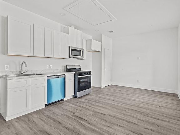 3rd image of 8503 Denby St #8503