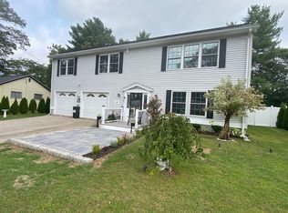 15 Jackson Rd, Webster, MA 01570