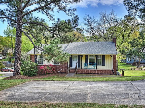 4th image of 1518 Rama Rd