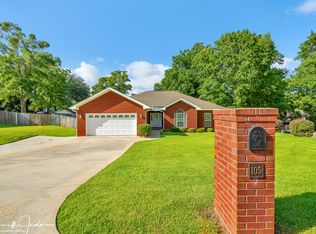 105 Garden Loop Dr, Enterprise, AL 36330