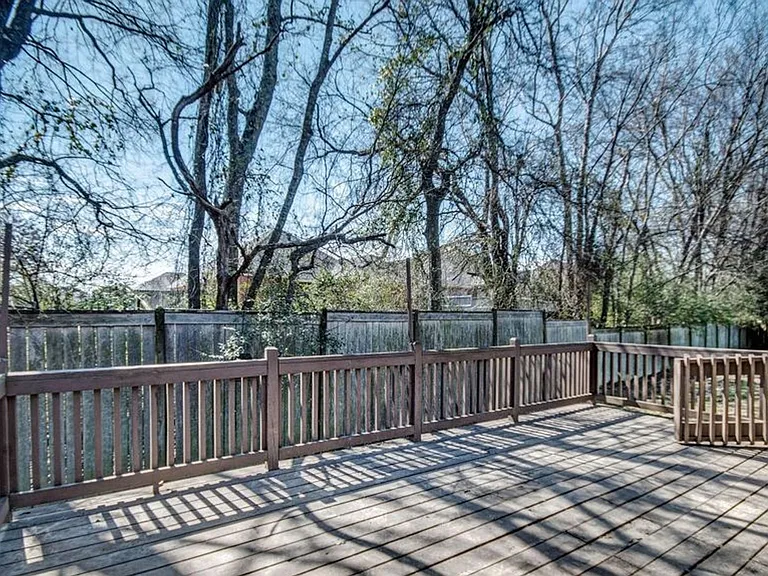 121 Millhouse Dr — Photo 18