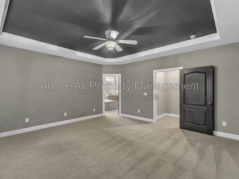 8313 Henderson Rd — Photo 33