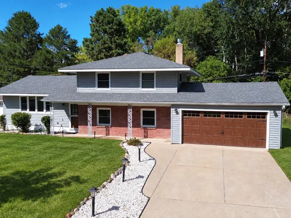 1825 Woodcrest Dr, Saint Paul, MN 55119