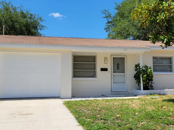 613 44th Ave N, Saint Petersburg, FL 33703