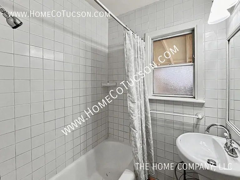 4564 E Seneca St — Photo 19