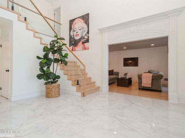 13 Valley Forge Road, Eatontown, NJ 07724