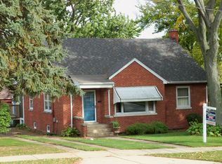 4503 Fairview Ave, Downers Grove, IL 60515