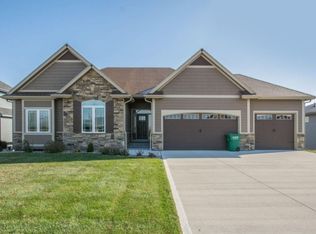 911 NW Cypress Ave, Ankeny, IA 50023
