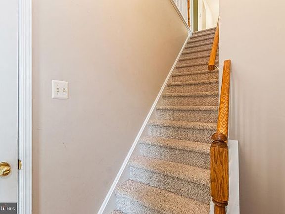 4th image of 1008 Waterford Rd